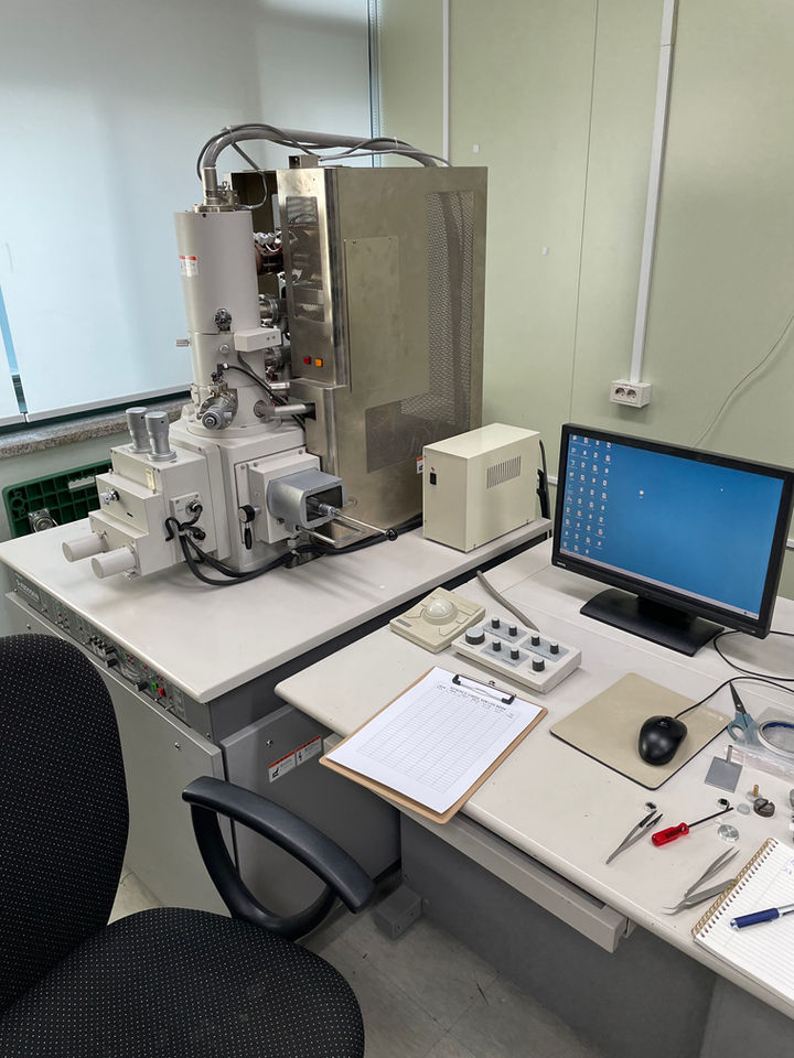 New SEM has arrived — Hitachi-4300